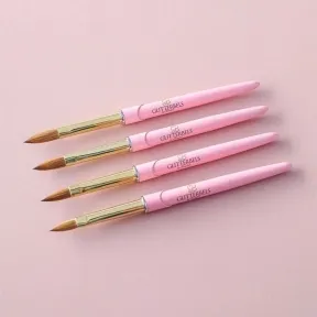 Glitterbels Pink Acrylic Brush - Size 8