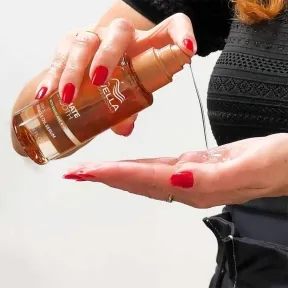 Wella Professionals Ultimate Smooth Miracle Oil Serum 100ml